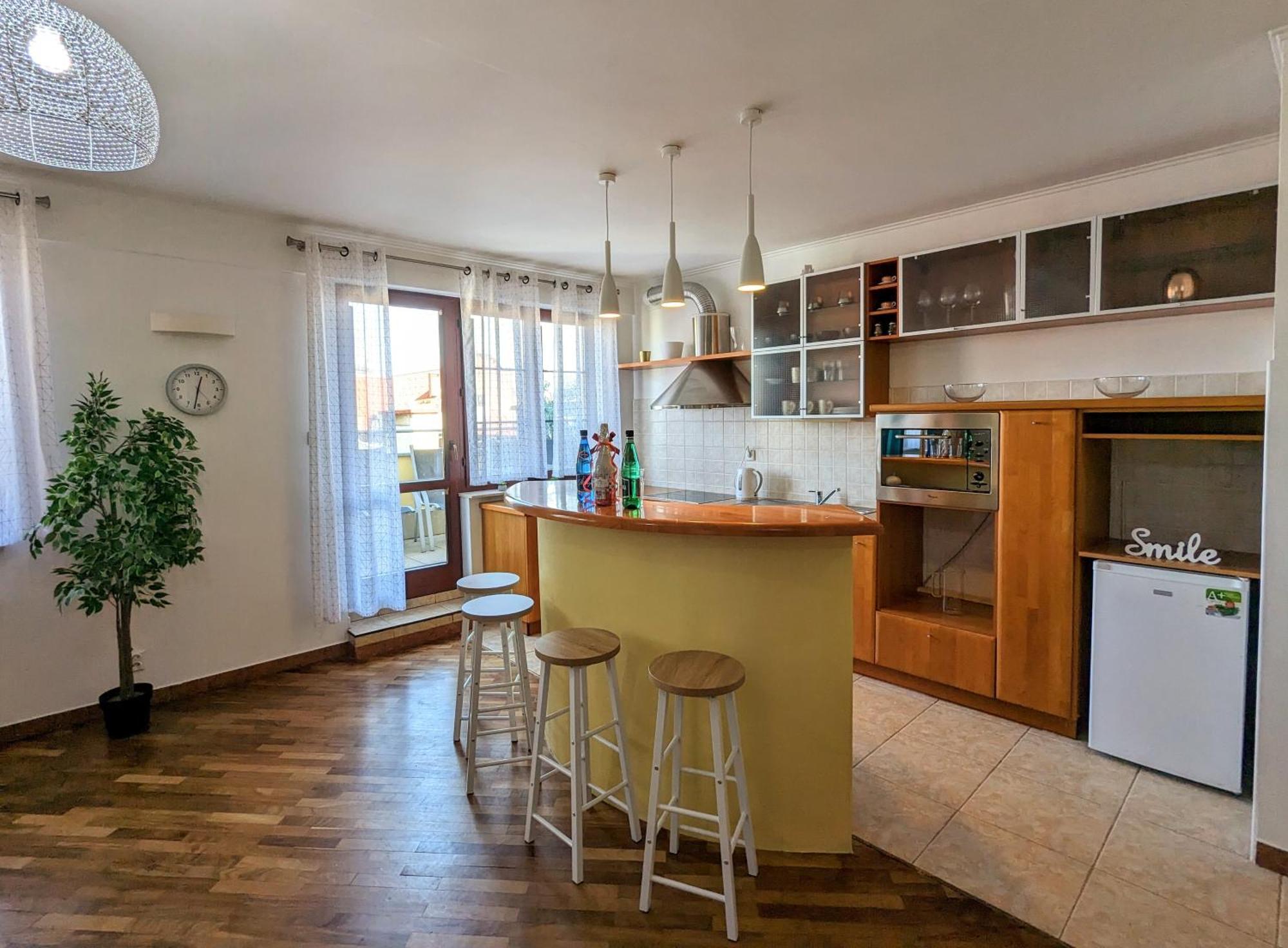 3-Bedroom Apt In Town Square Wroclaw Bagian luar foto