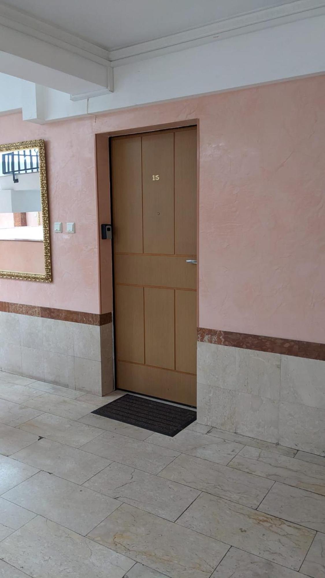 3-Bedroom Apt In Town Square Wroclaw Bagian luar foto